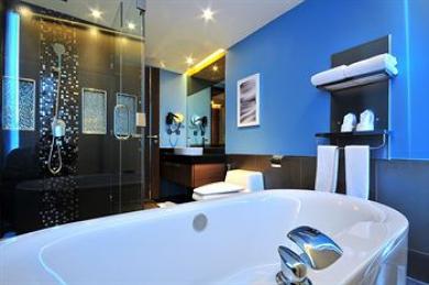 The Continent Hotel Bangkok The Continent Hotel Bangkok