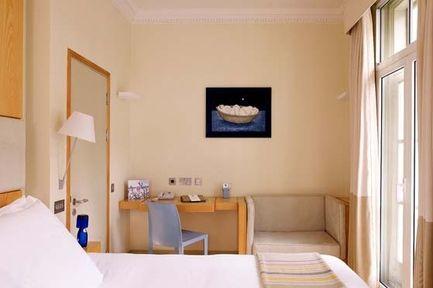 Guestroom - SYDNEY HOUSE CHELSEA