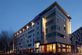 Exterior - Holiday Inn Express Leeds City Centre Armouries Exterior - Holiday Inn Express Leeds City Centre Armouries