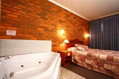 Best Western Cathedral Motor Inn Best Western Cathedral Motor Inn
