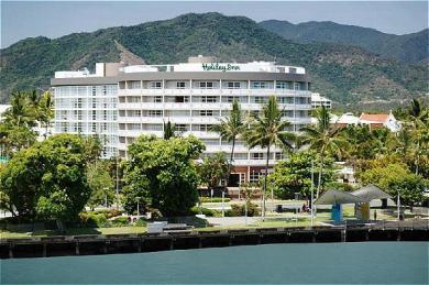 Holiday Inn Cairns Holiday Inn Cairns