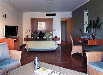  - The Hotel Cairns