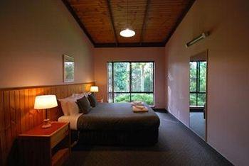  - Forest Lodge Resort