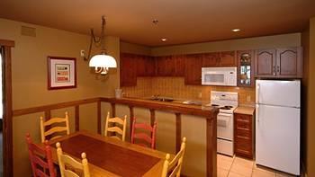 Les Suites Tremblant Hotel Les Suites Tremblant Hotel
