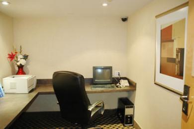 Holiday Inn Express Holiday Inn Express