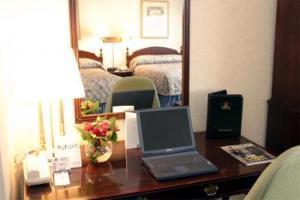 Best Western Roehampton Hotel & Suites Best Western Roehampton Hotel & Suites