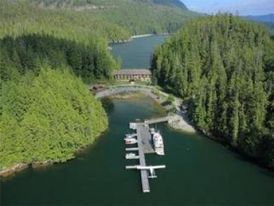 Eagle Nook Wilderness Resort & Spa Eagle Nook Wilderness Resort & Spa
