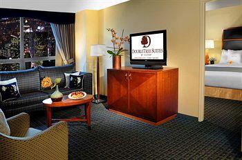  - DoubleTree Suites by Hilton New York City - Times Square