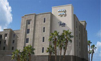 Exterior - Baymont Inn & Suites Las Vegas Flamingo at Paradise Exterior - Baymont Inn & Suites Las Vegas Flamingo at Paradise