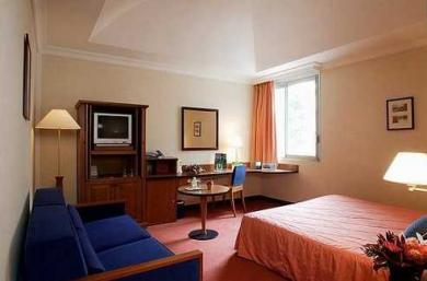 Holiday Inn Paris-Versailles-Bougival Holiday Inn Paris-Versailles-Bougival