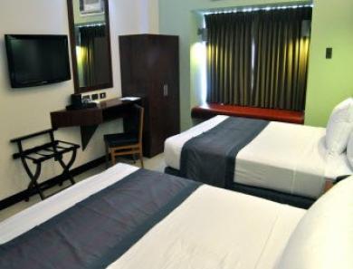 Microtel Manila - Mall of Asia Microtel Manila - Mall of Asia