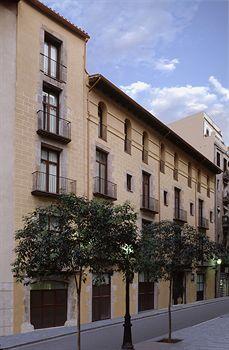 Exterior - CATALONIA BORN Exterior - CATALONIA BORN