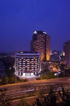 Exterior - Hilton Beijing Exterior - Hilton Beijing