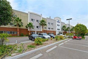 Exterior - Candlewood Suites San Diego Exterior - Candlewood Suites San Diego