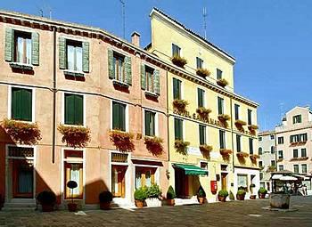 Exterior - Hotel Santa Marina Exterior - Hotel Santa Marina