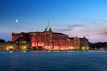 Exterior - Hilton Molino Stucky Venice Exterior - Hilton Molino Stucky Venice