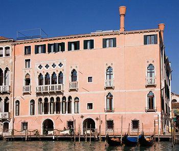 Exterior - Ca' Sagredo Exterior - Ca' Sagredo